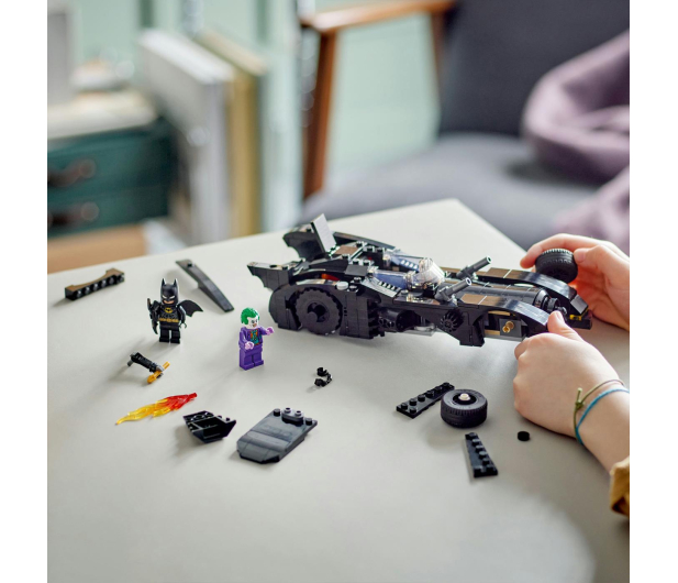 LEGO Outlet DC Batman 76224 Batmobil™: Pościg Batmana™ za Jo - 1558168 - zdjęcie 11